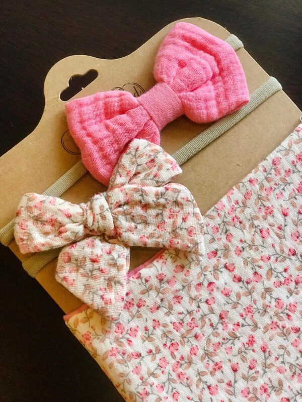 Pink Muslin Cotton Baby Bibs and Bow Headbands 3pcs Set - Image 3