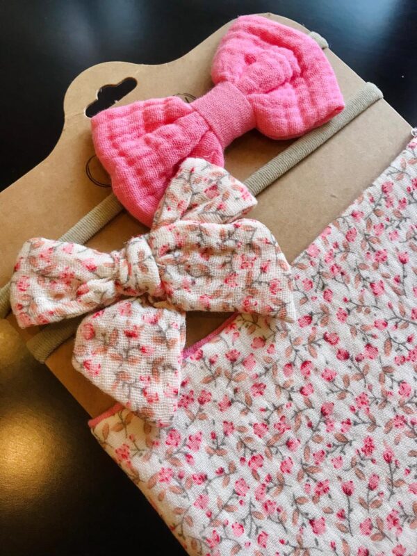 Baby Gift Sets - 3 sets of Baby Bibs and Bow Headbands - Image 7