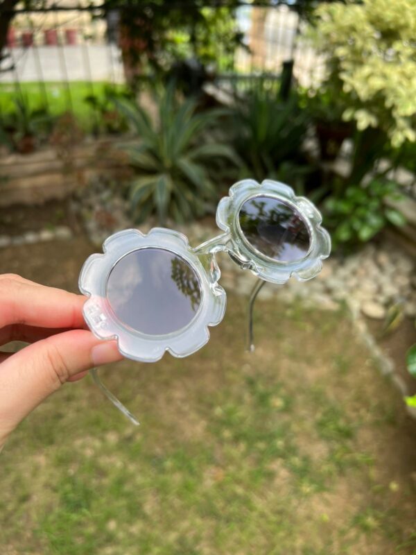Toddler & Kids Daisy Sunglasses Clear